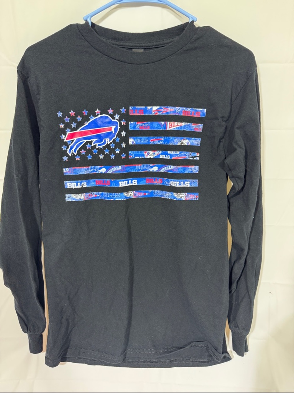 Buffalo bills long sleeve shirt 
Sz s